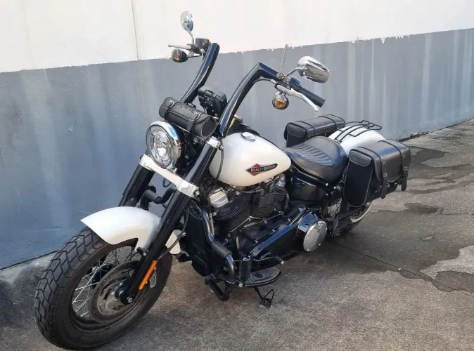 Harley-Davidson Softail Slim 2018 (baixa km)