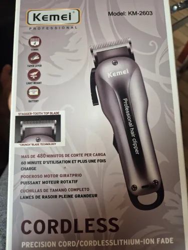Máquina cortar cabelo kemei-2603 com pentes