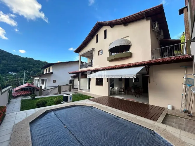 Casa em Fradinhos - Vitória