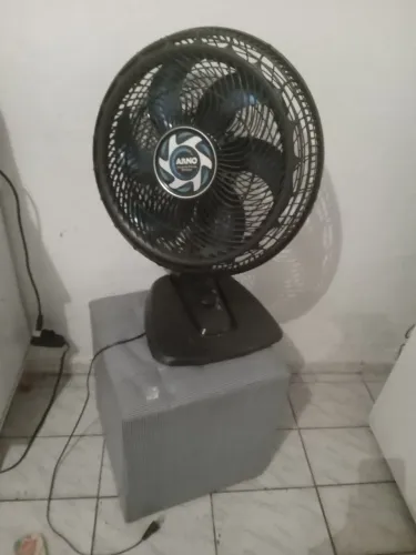 Ventilador Arno Silencioso + Banqueta Estofada 