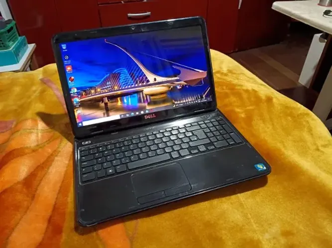 Notebook Dell Inspiron N5110 Intel Core i5 6GB SSD 240GB Tela 15 Windows 10