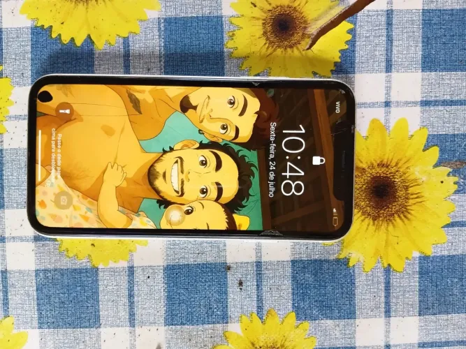 iPhone XR USADO 