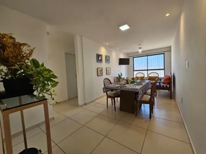 Alugo Apto MOBILIADO c/ 72m2 e 3 Qtos no Miramar, à menos de 100m da Av. Epitácio Pessoa