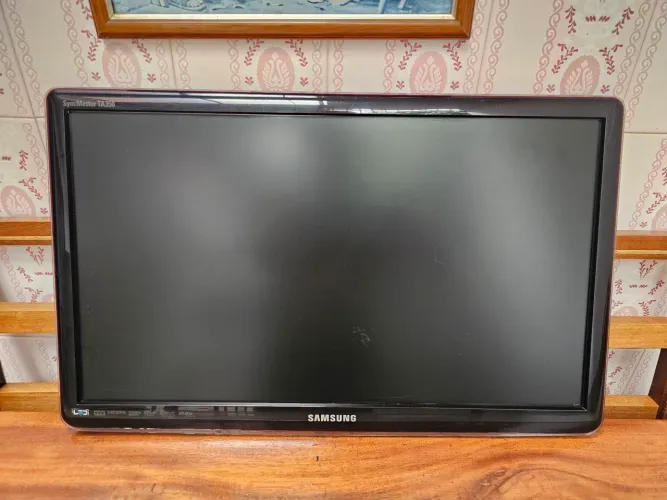 TV Monitor Samsung 24" - Ótimo Estado!!!