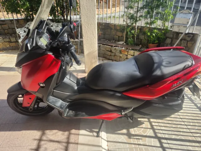 XMAX vermelha 21/22
