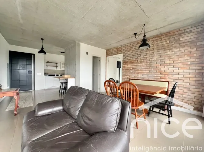 Apartamento mobiliado para locação, 1 suíte, 1 vaga de garagem, Bairro Praia Brava, Itajaí