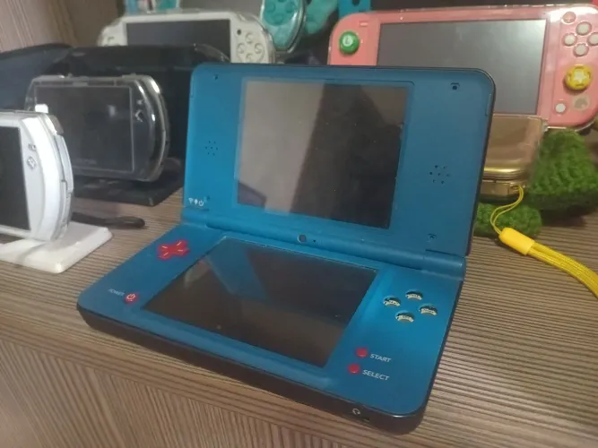 Nintendo DSi XL Azul para peças