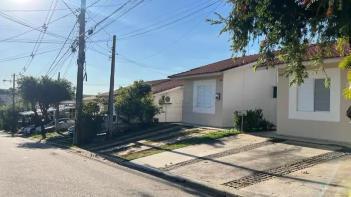 Casa com 2 dormitórios à venda, 121 m² - Condomínio Terra Nova