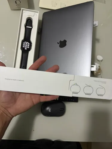 Apple Watch Series 3 ? 42mm Space Gray + Caixa Completa