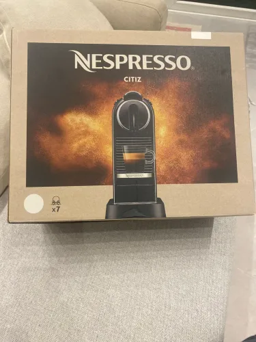 CAFETEIRA NESPRESSO NOVO - NA CAIXA ! 