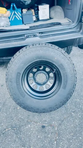 Roda com Pneu 31x10.50 15