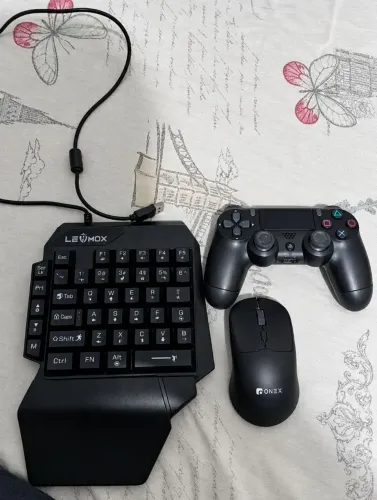 Teclado+ mouse sem fio+ controle de ps4