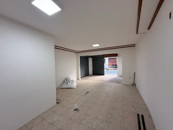 Ponto comercial na feirinha do Joaquim Romão 