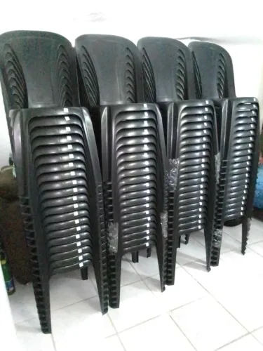 Cadeira Plástica NOVA Matriz BISTRÔ DTA69Plast