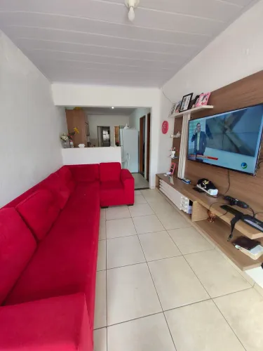 Casa pra vender no clima bom 2 com 3/4 próx ao terminal