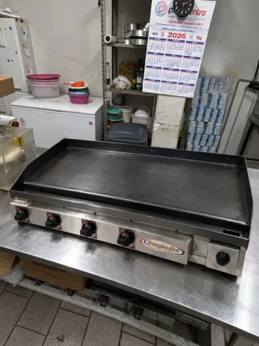 Chapa Itajobi 105x60 inox a gás - usada só 2 vezes
