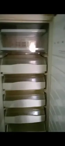 Vendo frizer semi novo
