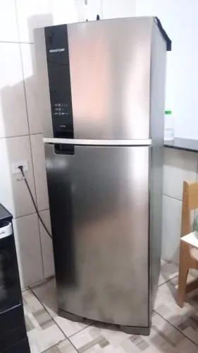 Vendo geladeira Brastemp