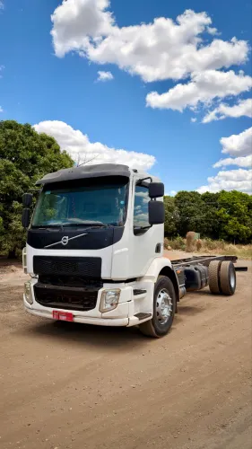 Volvo VM 220 4x2 2015