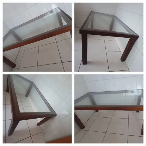 Vendo mesa com cadeiras 