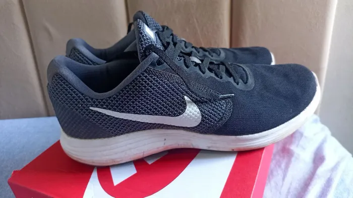 Tênis Nike 42