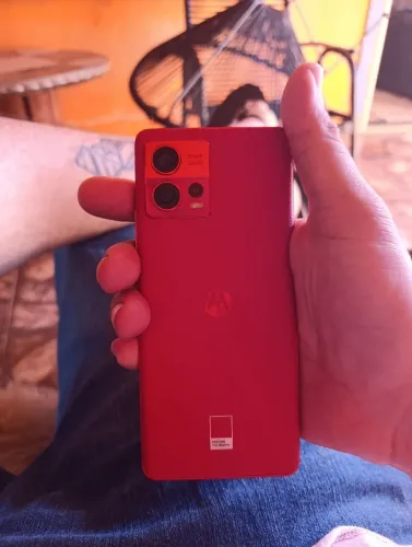 Motorola EDGE