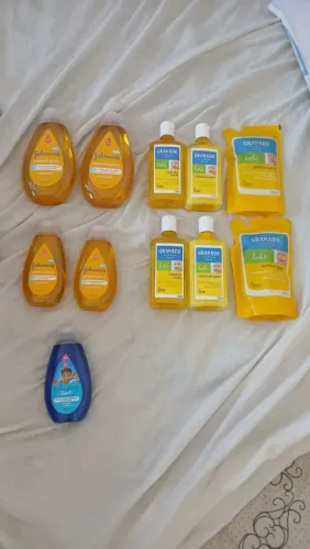 SHAMPOO/CONDICIONADOR/SABONETE LÍQUIDO JHONSONS E GRANADO