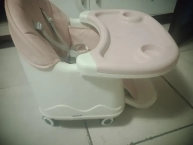 Vendo cadeira de alimentação 120 reais 
