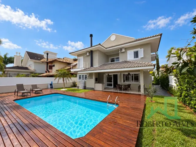 TEMPORADA | Casa com piscina privativa | 5 quartos | Jurerê Internacional