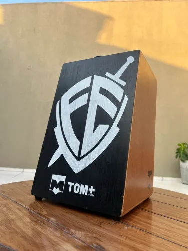 Cajon elétrico Fsa Tom+ inclinado - Profissional