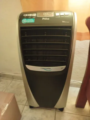 Umidificador e Ventilador Philco seminovo