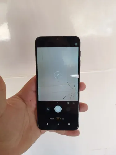 Moto e20