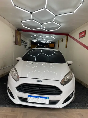 Contratando aplicador de película 