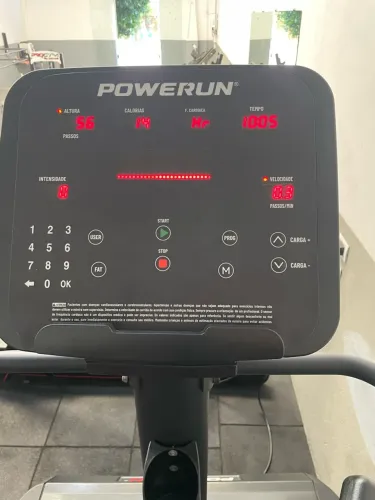 Vende-se simulador de escada power run com 8 meses de uso