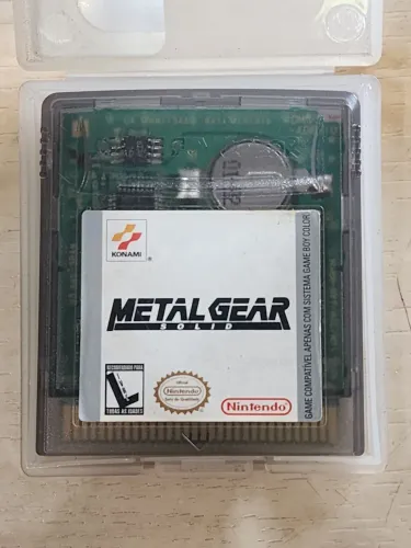 Leve a espionagem ao portatil da nintendo game boy em Metal Gear solid 