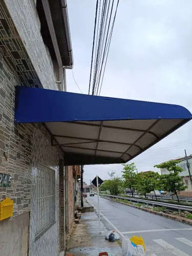 Toldo 390x180 em ótima condição de uso