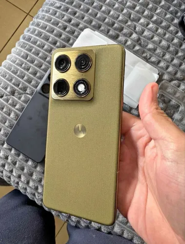 Moto Signature 12Gb RAM 512Gb