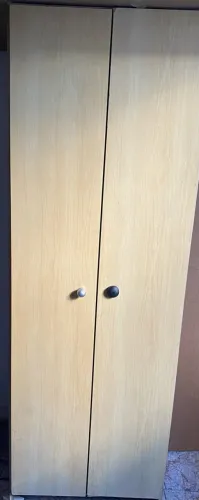Vendo armário duas portas 