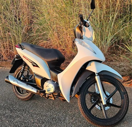Biz 125 EX IPVA PG até 2027