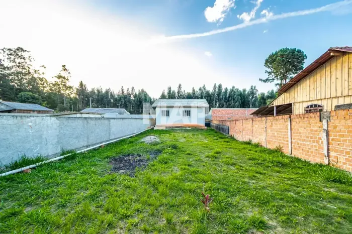 Casa com 2 dormitórios à venda no Vila Militar