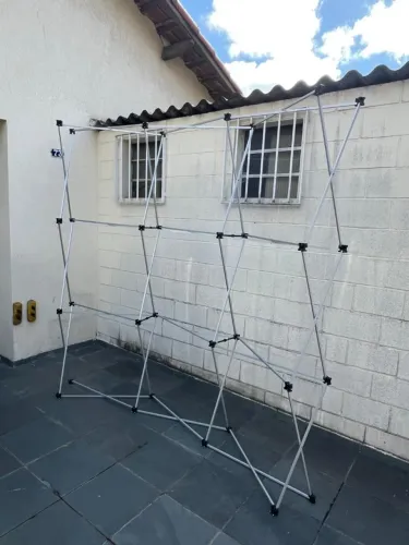 Painel Pantográfico retrátil de alumínio