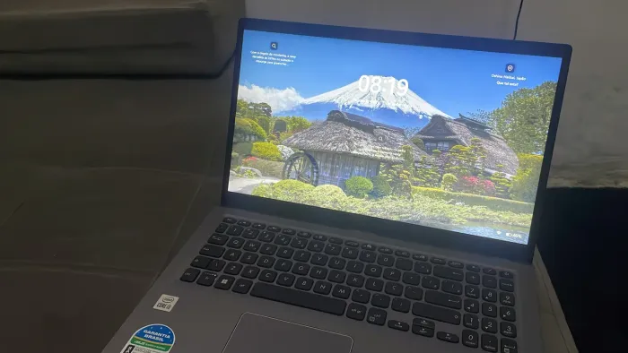 Vende - se , notebook novinho 1 mês de uso