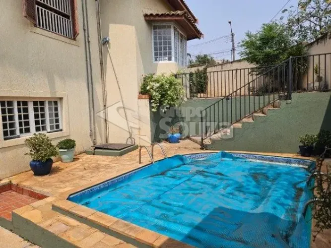 casa venda Santa Cecilia, piscina, churrasqueira, energia fotovoltaíca, 5 quartos, estuda