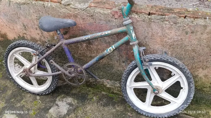 Bicicleta aro 16 Caloi pro neon