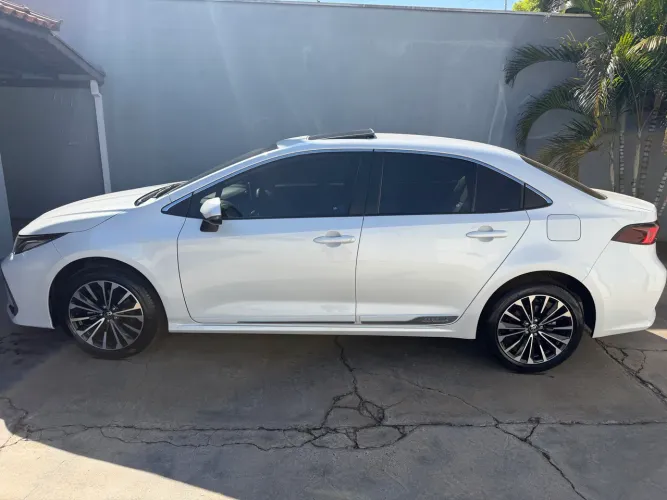 Toyota Corolla Altis 2.0 Flex 16V Aut. 2024