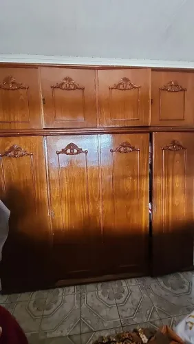 Vendo guarda roupa dd madeira original