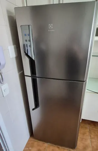 Geladeira Electrolux Frost free Inox 431 litros, 127V