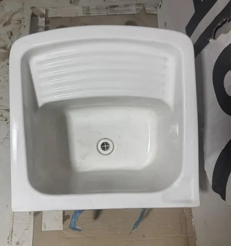 Tanque de louça cerâmica