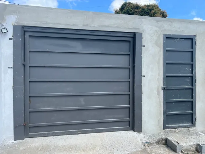 Vendo meu Portão Basculante 3,00 x 2,5