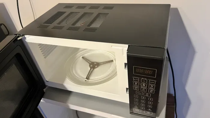Vendo dois lindos e perfeitos microondas